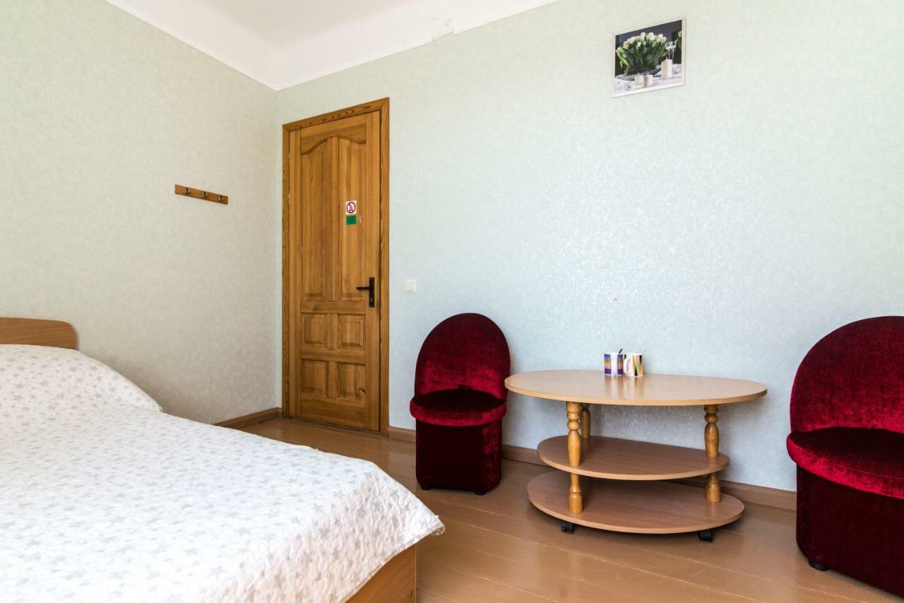 Neringa Guest House Palanga Exterior photo